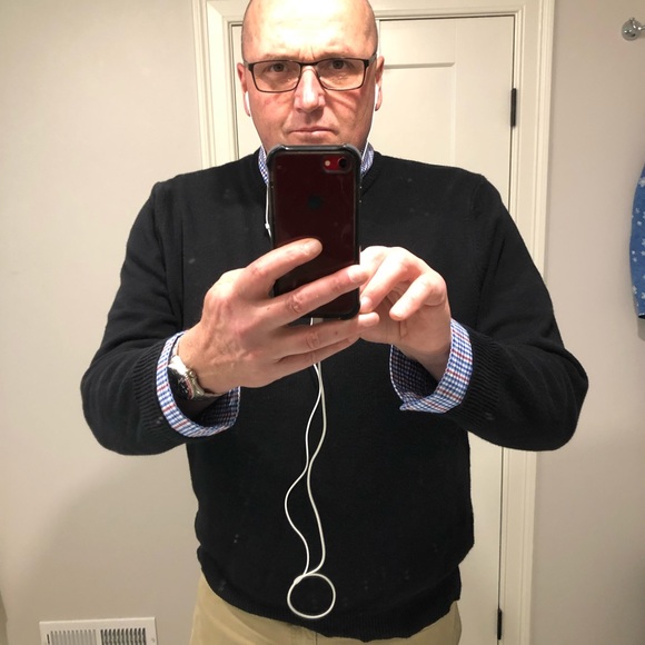 Meet your Posher, Derik - Picture 1 of 2